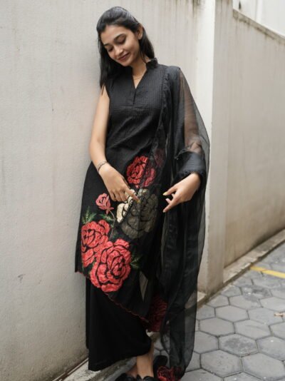 Classic Black Kurti Set for Women – Timeless Ethnic Wear