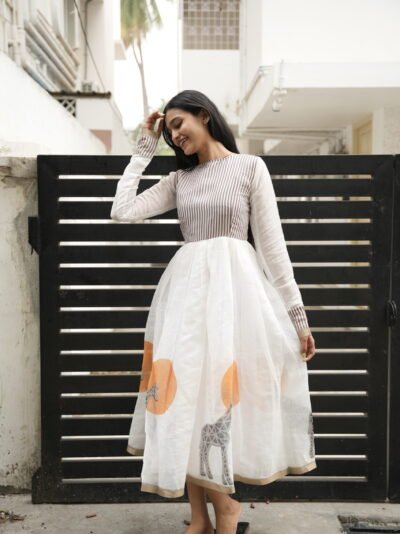 Moonlight Giraffe Bloom Maxi – Artistic Statement Dress